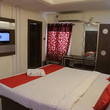 Padmavathi Family Guest House Visakhapatnam Exterior photo